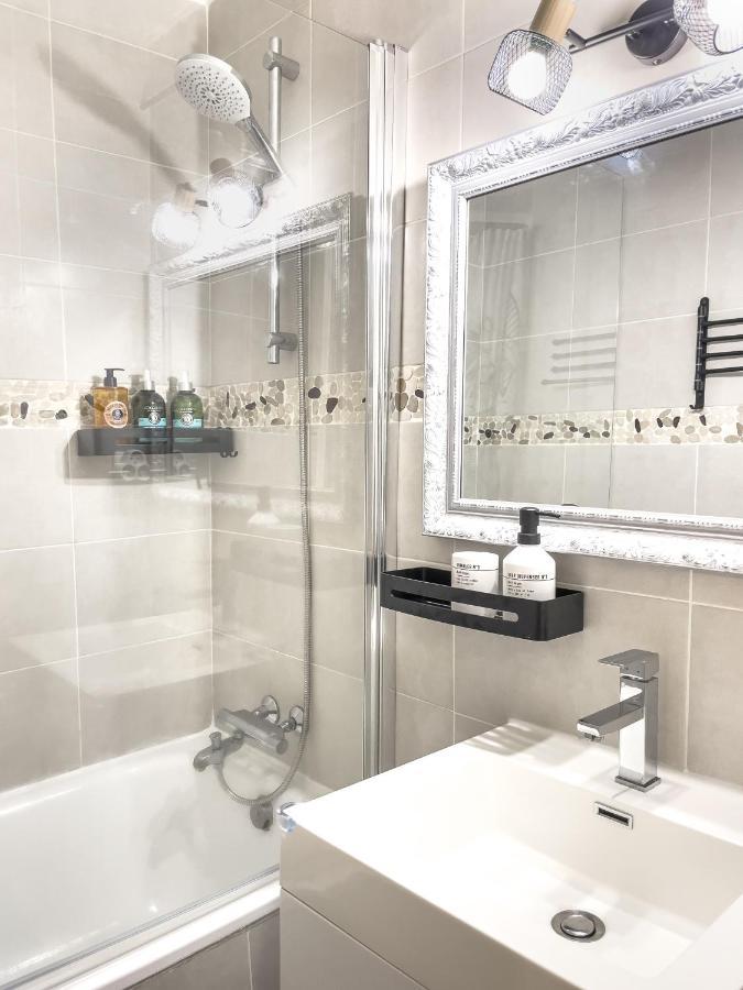 Appartement Lumineux 1 Chambre Hypercentre Place St Jean Valence  Eksteriør bilde